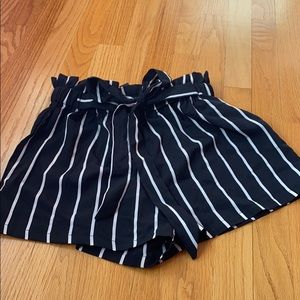 SHEIN Stripped Pin Shorts